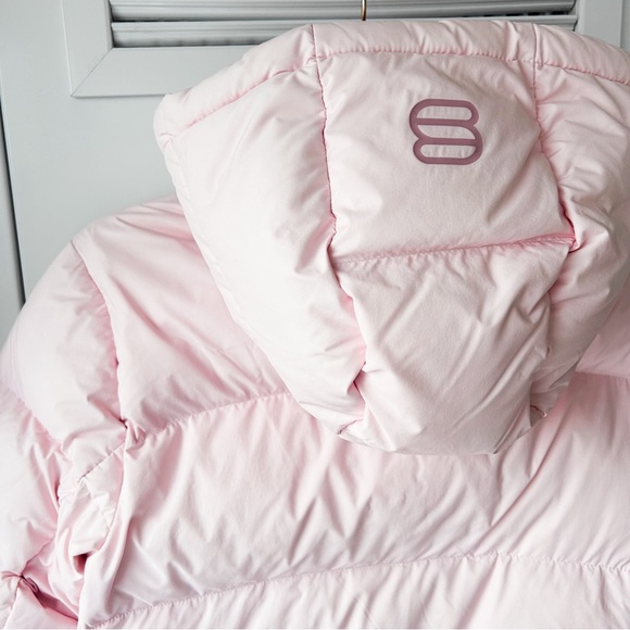 Aritzia chalk pink climatte original superpuff jacket - Picture 12 of 15